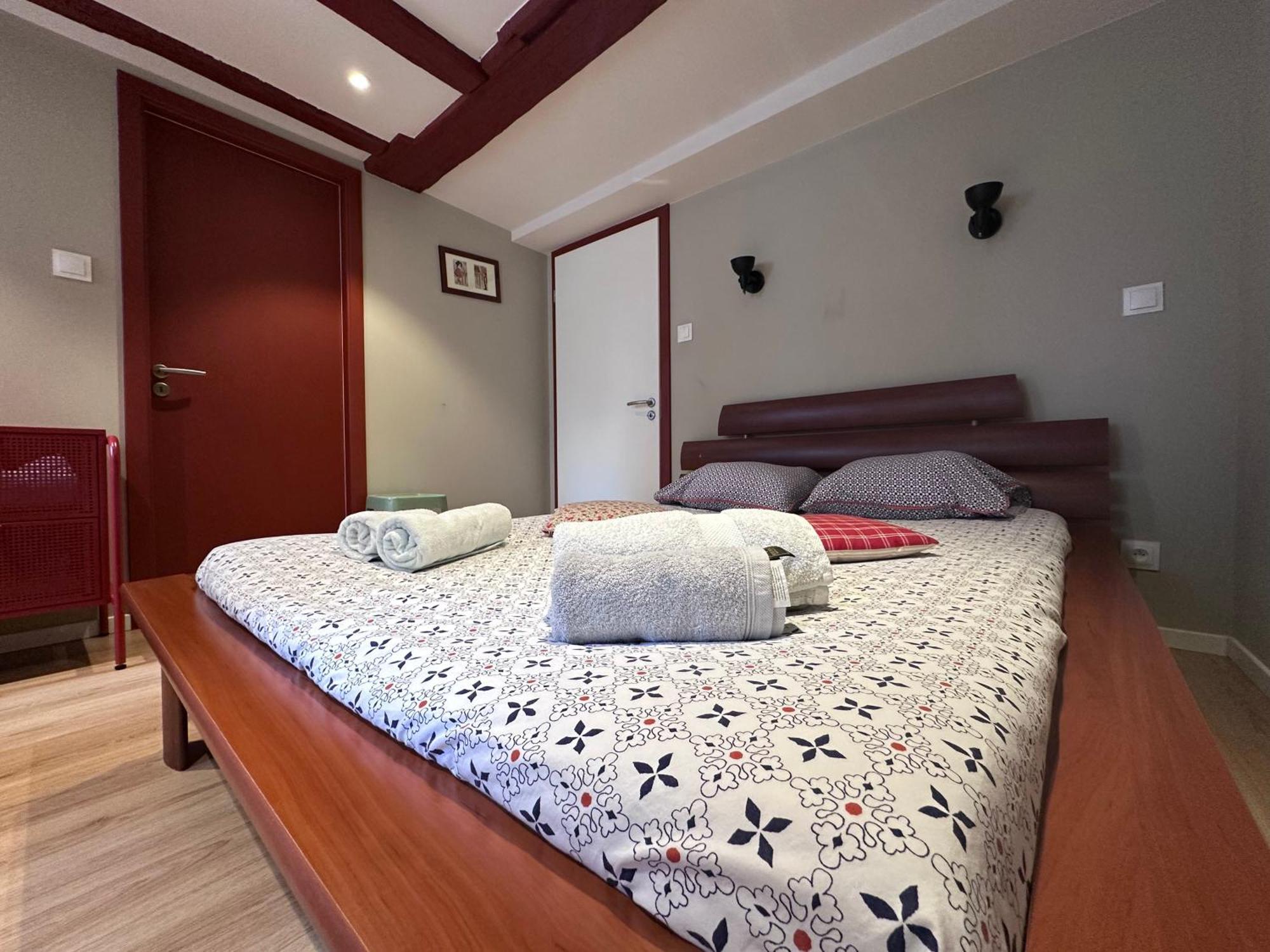 B'M Yerri - Appartement 4 Pers - Vue Cathedrale Colmar Ngoại thất bức ảnh