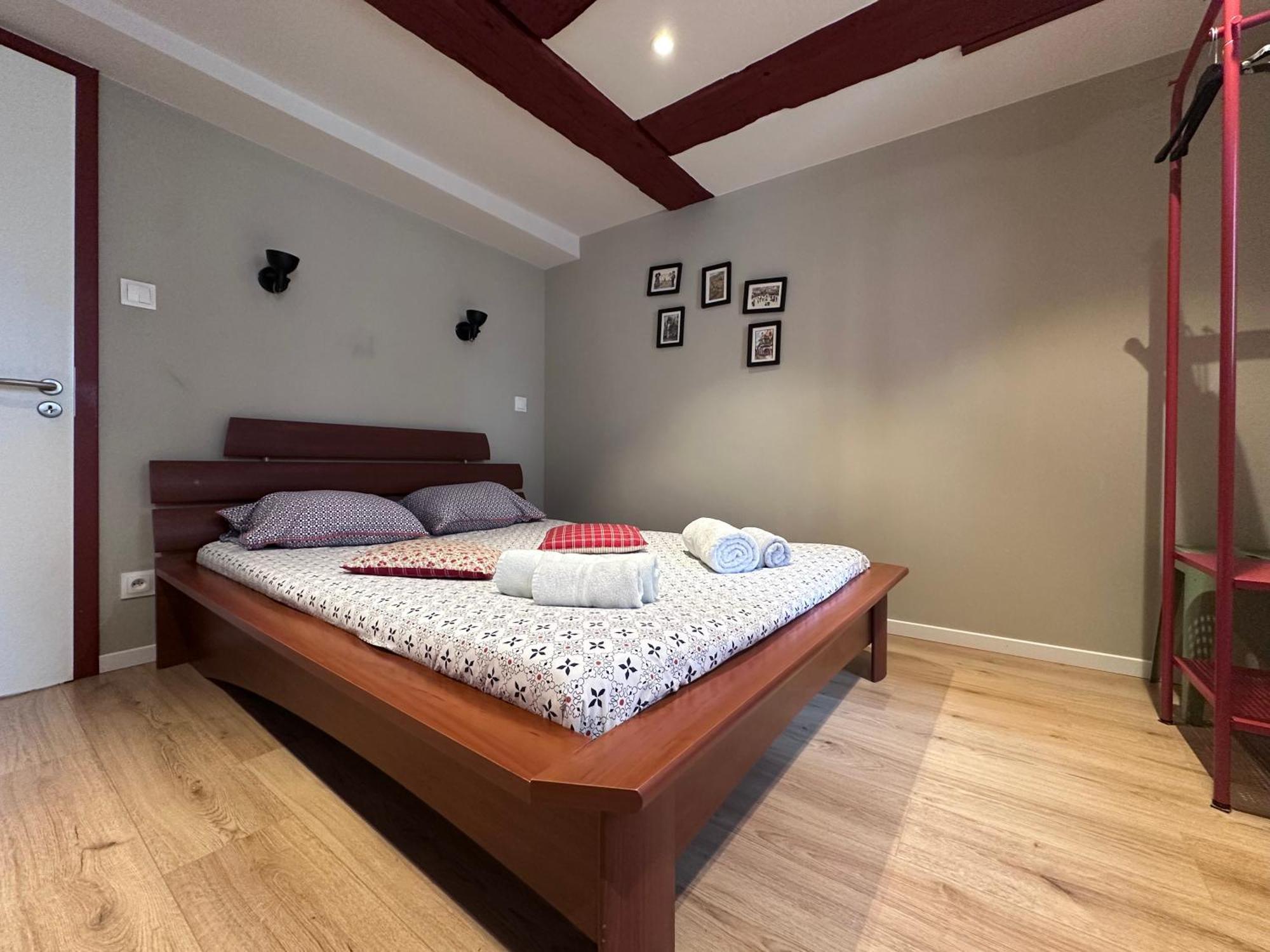 B'M Yerri - Appartement 4 Pers - Vue Cathedrale Colmar Ngoại thất bức ảnh